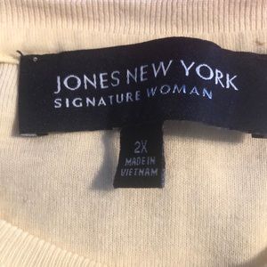 Jones New York Tops - Jones of New York Shirt Jones New York Tops - Jones of New York Shirt